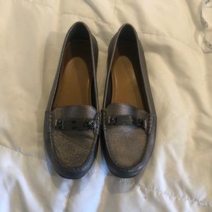 Silver Coach driver flats